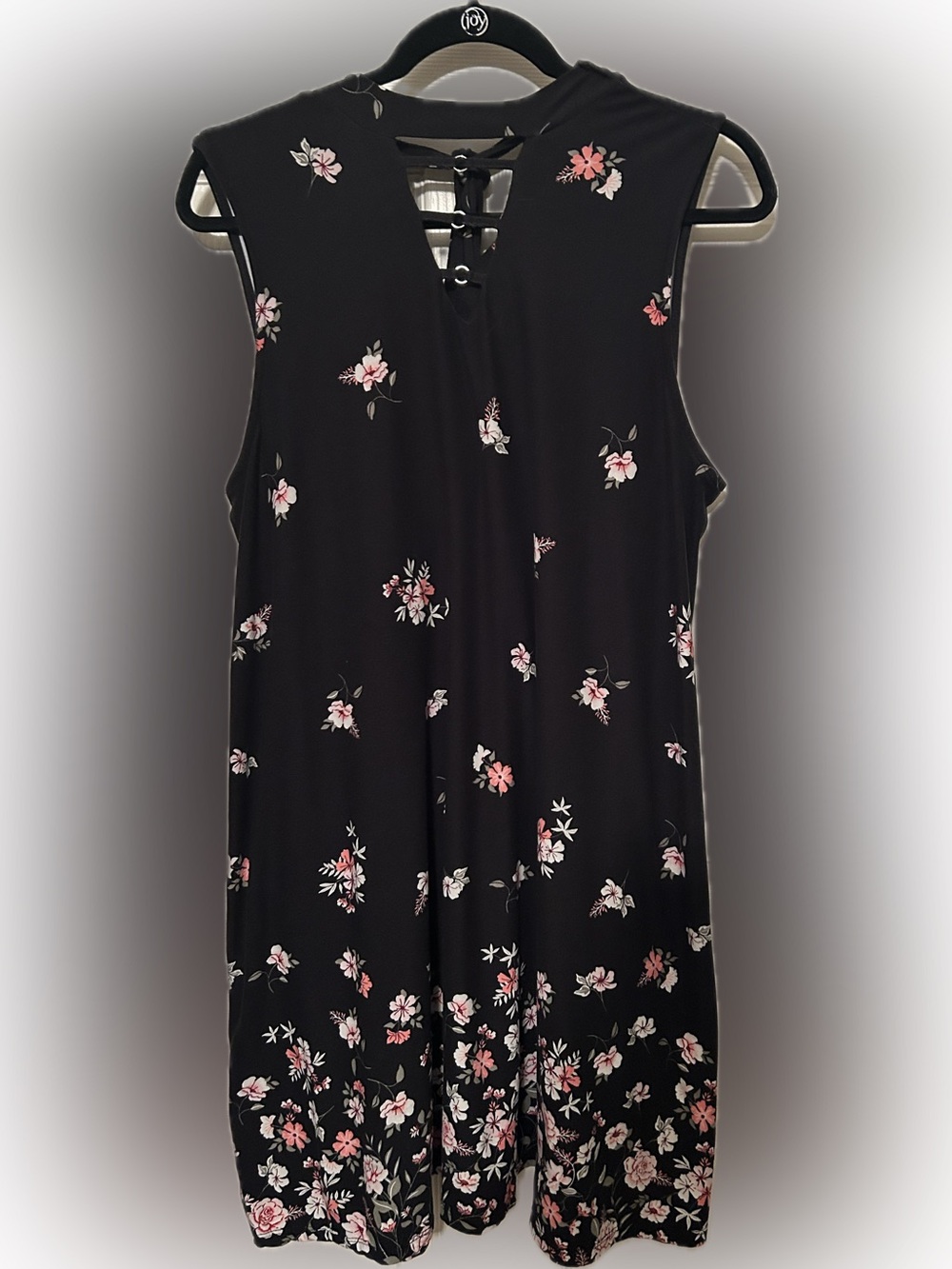 No Boundaries Sleeveless Black Floral Dress with Lace-Up Neckline pTP 22 L 34.5
